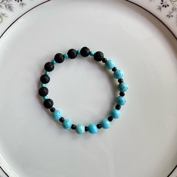 Lava stone black turquoise color stretch bracelet handmade - Picture 5 of 5